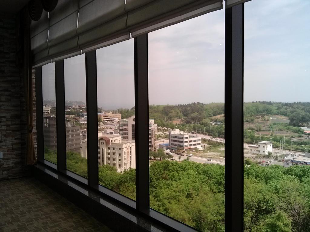 Hyunjin Tourist Hotel Тонге Екстер'єр фото