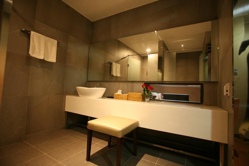Hyunjin Tourist Hotel Тонге Екстер'єр фото